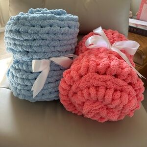 Chunky fluffy and soft chenille hand knit blanket